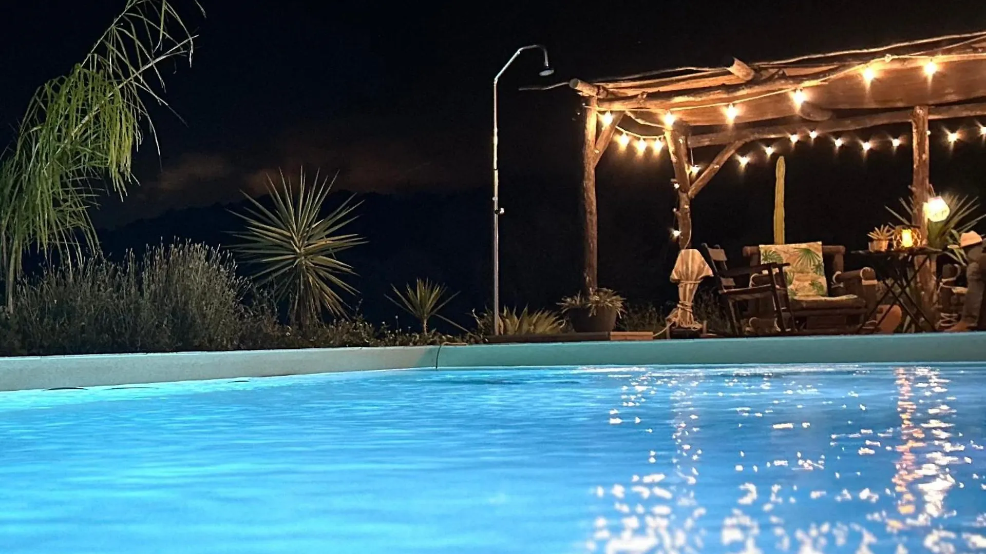 Camping Cabana Rustica En Un Rancho Con Caballos, Prado Del Rey, Andalucia